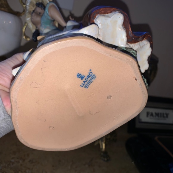 Lladro Laundry 🌹 - Picture 8 of 10